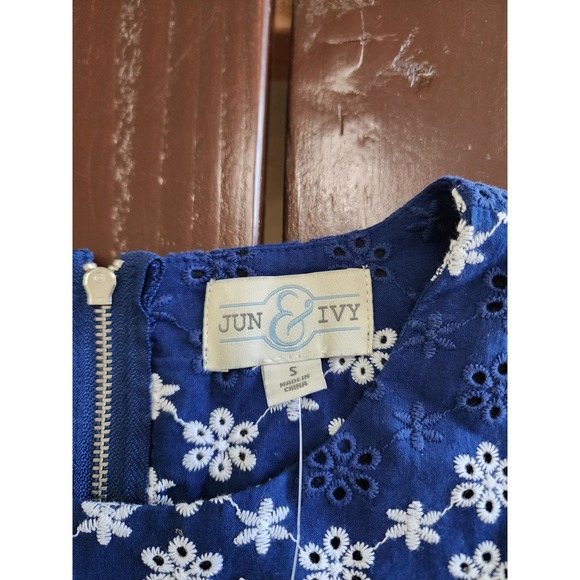 NWT Francesca's Jun & Ivy Blue Floral Eyelet Embroidered Sheath‎ Dress. Size S - Picture 7 of 9